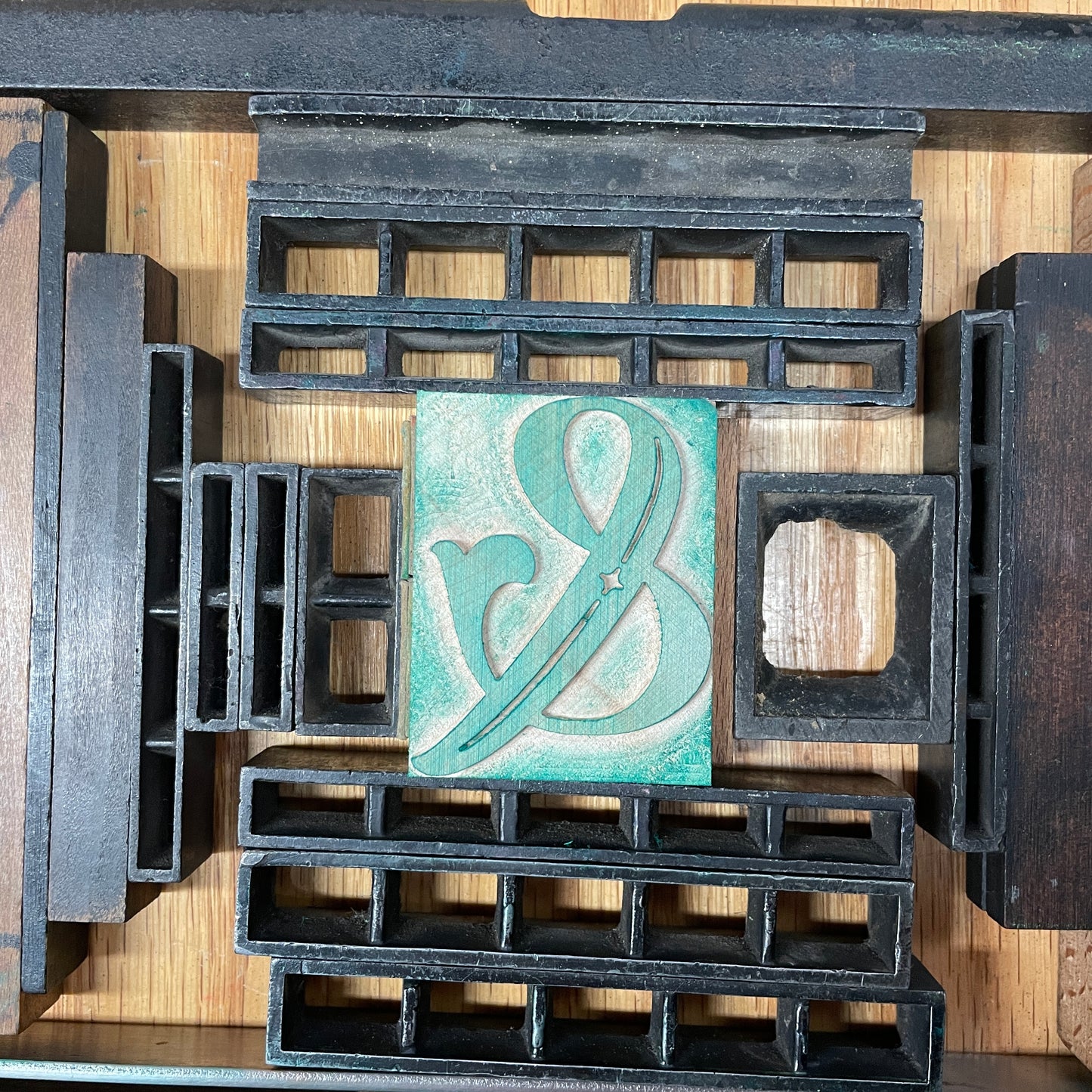 Fancy Ampersand - single card - wood type letterpress printed