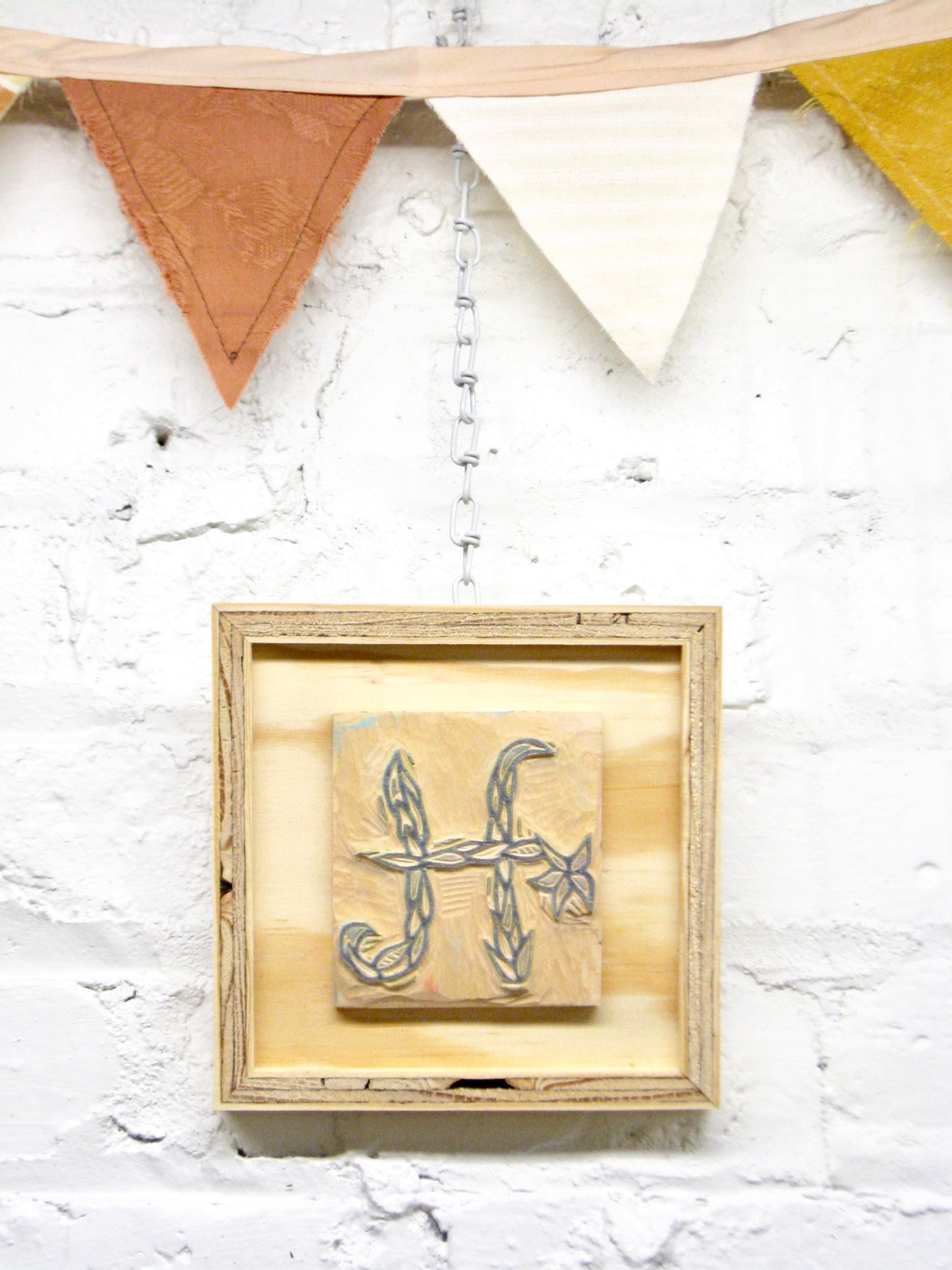 Letter H - hand carved original printers block with 6-pack monogram greeting cards - collector's item